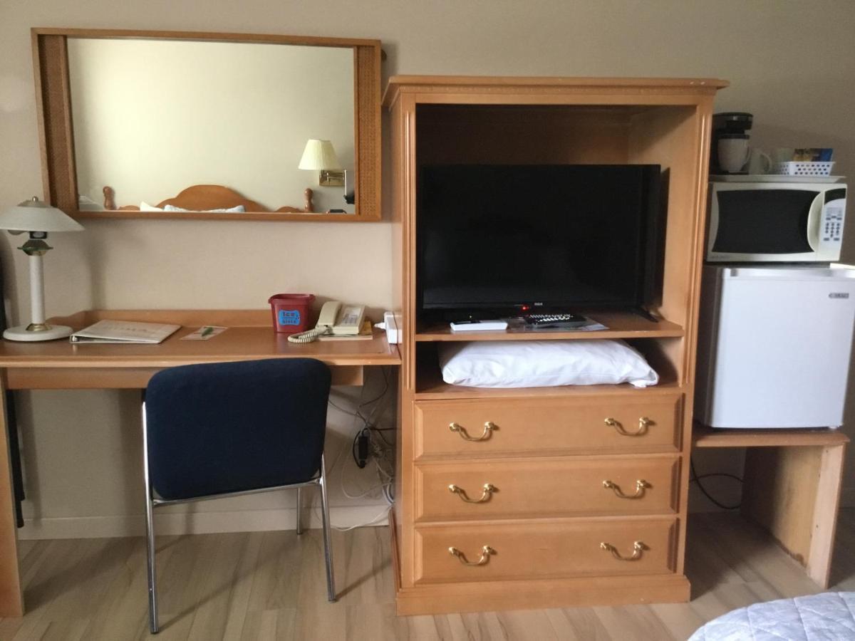 La Roma Motel Edmundston Dış mekan fotoğraf